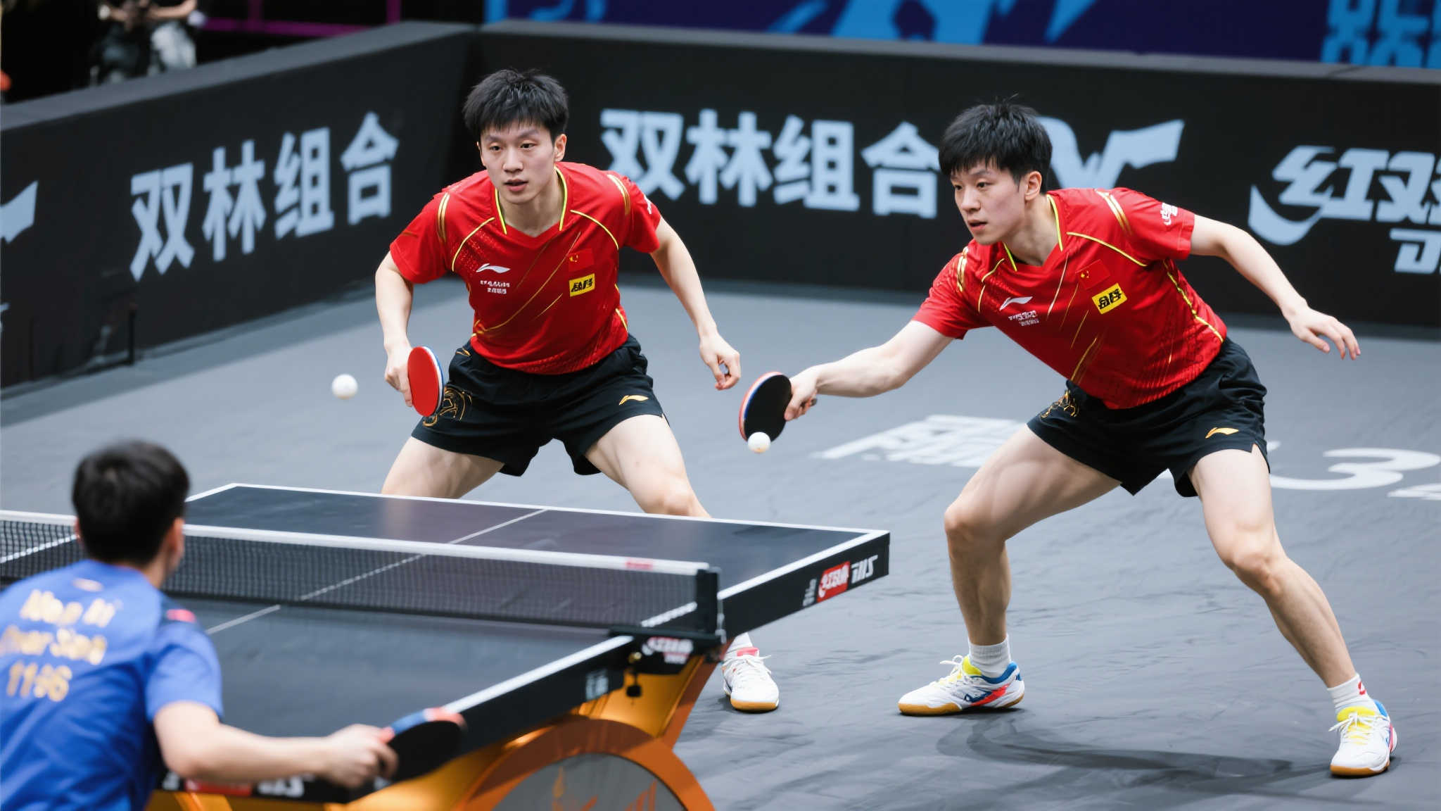 并在比赛中 并在比赛中